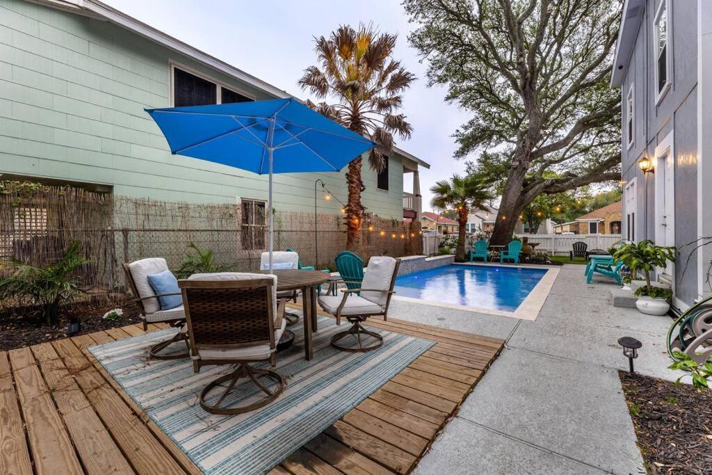 5/3 With A Heated Pool 2 Min From Beach, Updated غالفيستون، تكساس المظهر الخارجي الصورة