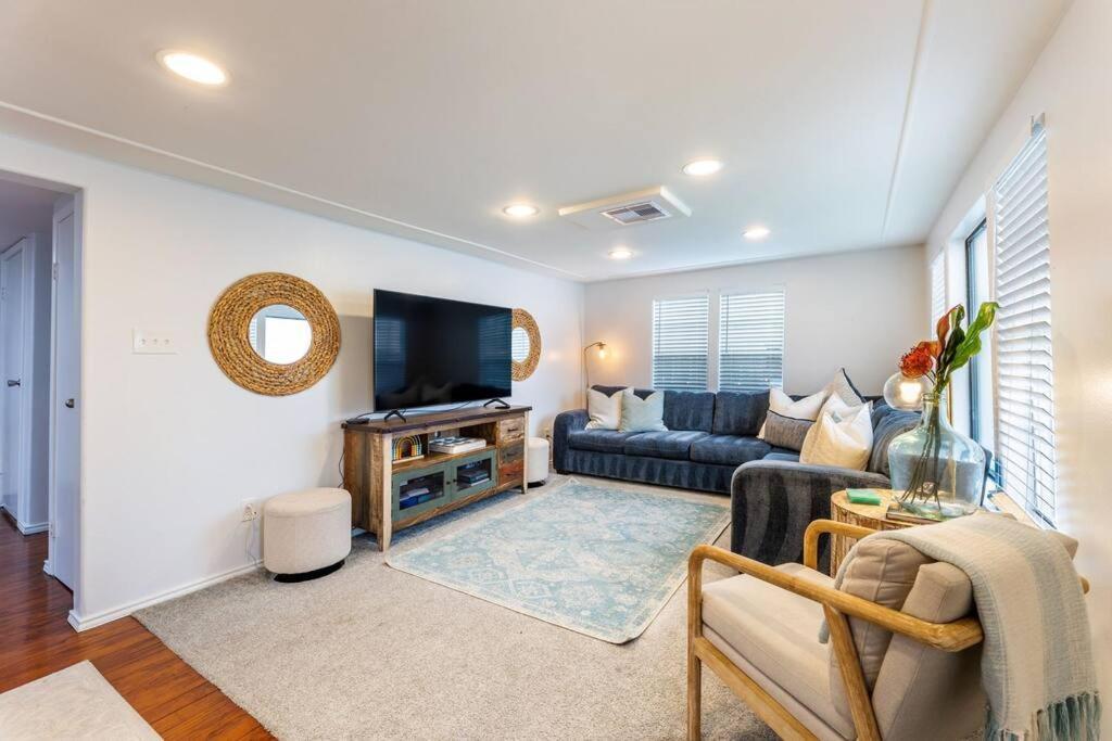 5/3 With A Heated Pool 2 Min From Beach, Updated غالفيستون، تكساس المظهر الخارجي الصورة