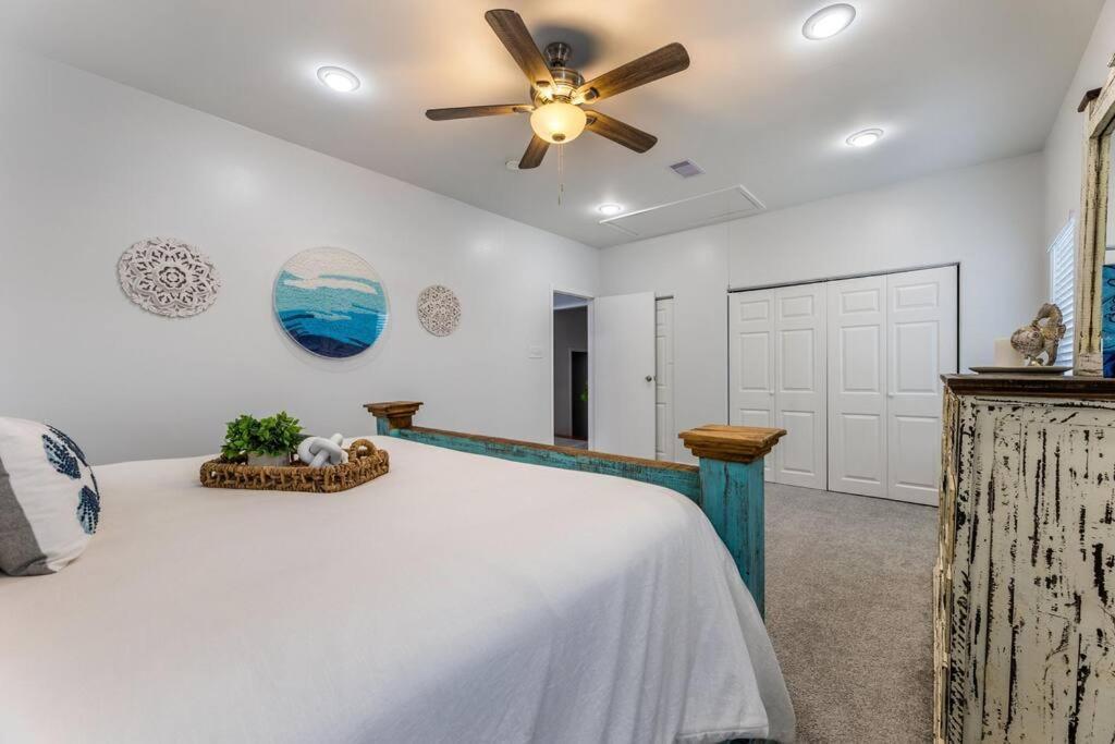 5/3 With A Heated Pool 2 Min From Beach, Updated غالفيستون، تكساس المظهر الخارجي الصورة