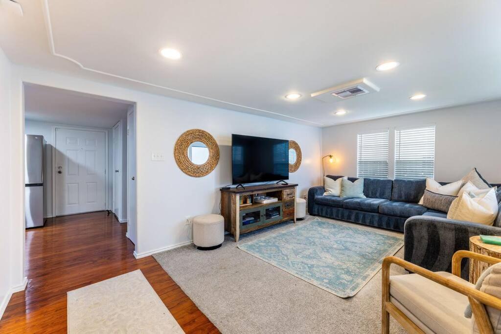 5/3 With A Heated Pool 2 Min From Beach, Updated غالفيستون، تكساس المظهر الخارجي الصورة