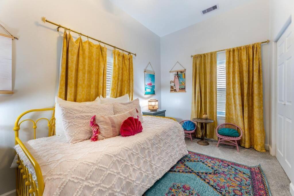 5/3 With A Heated Pool 2 Min From Beach, Updated غالفيستون، تكساس المظهر الخارجي الصورة